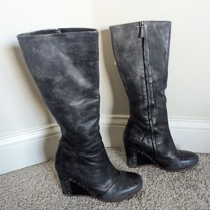 UGG Kendrick High Boots Distressed Grey Leather sz 9.5